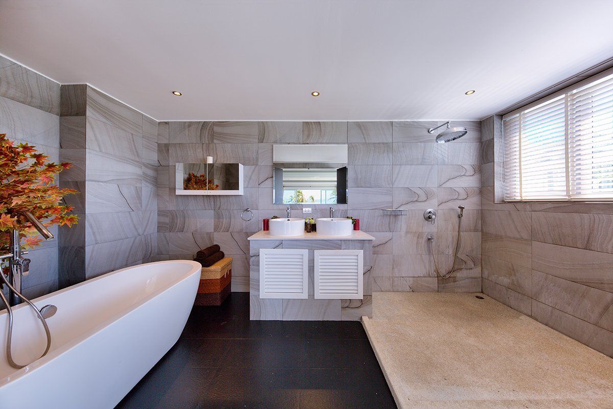 (SOLD) Villa White Lotus - Luxury 7 bedroom Seaview Villa in Maenam for sale