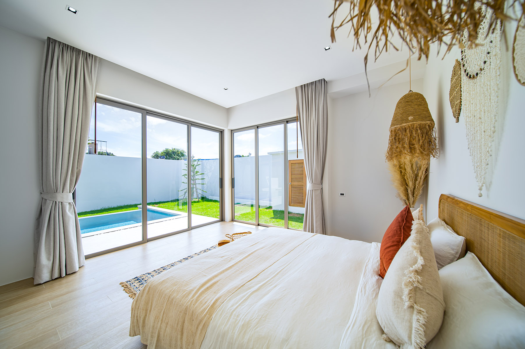 Villa Bocami - Balinese Beachside 3 Bedroom Garden Pool Villa in Bangrak for sale