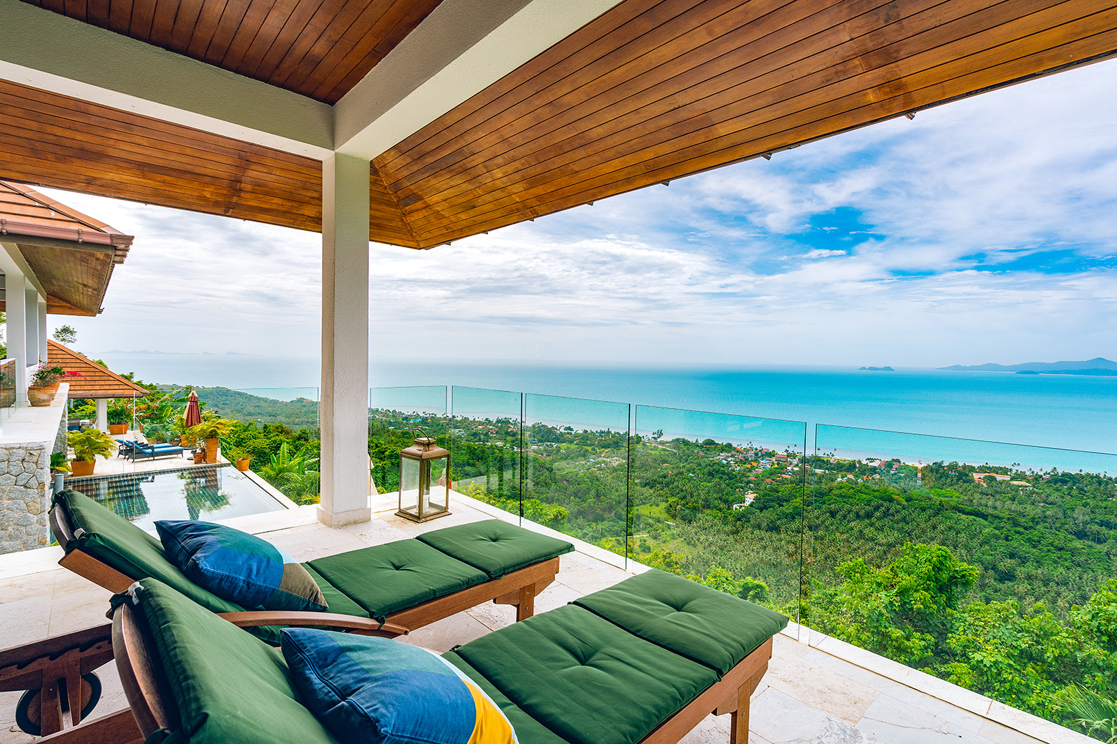 The Peak – Cliffside 5 Bedroom 6 Bathroom Seaview Villa in Bangpor for sale