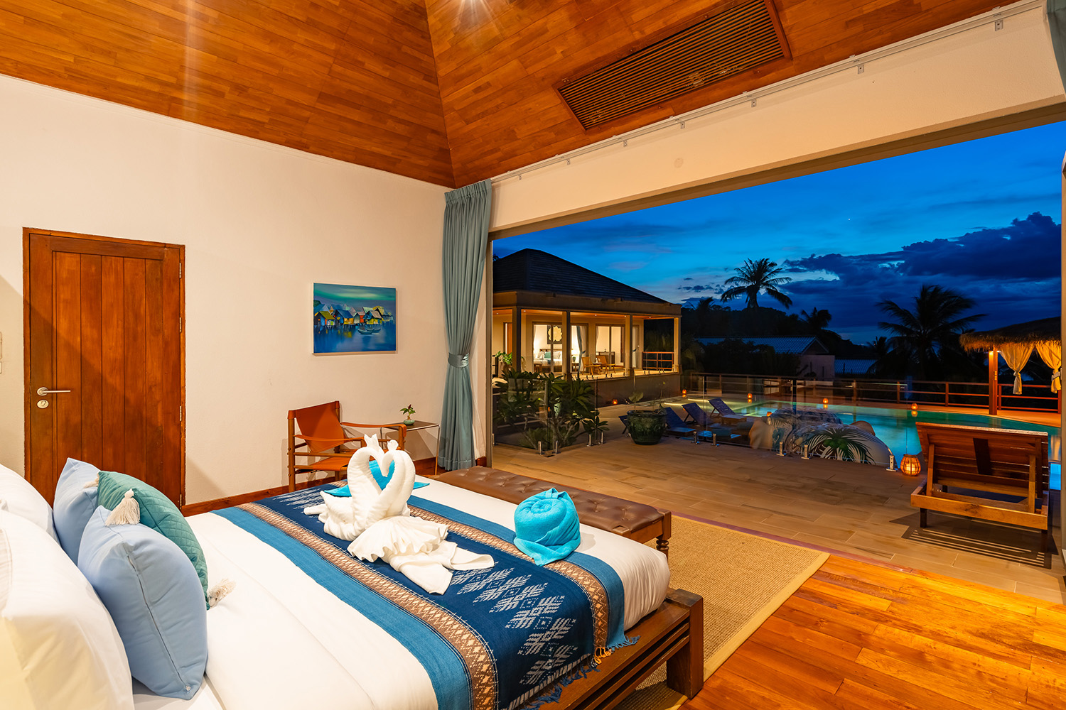Baan Faa Sai – Renovated 5 Bedroom Seaview Pool Villa in Bangpor for Sale