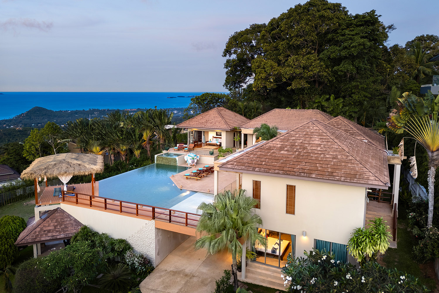 Baan Faa Sai – Renovated 5 Bedroom Seaview Pool Villa in Bangpor for Sale