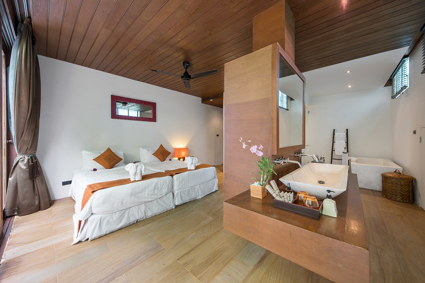 Unique beachfront villa Baan Hinta 