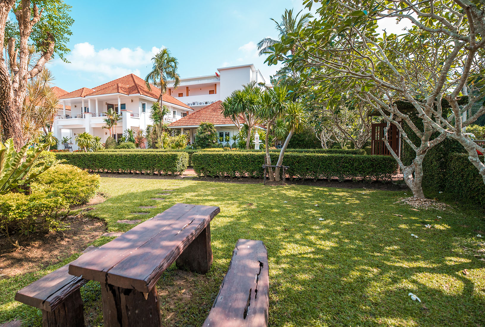 Kalara Gardens – 2 Bedroom Townhouse with Communal Pool in Bangrak for sale: Kalara Gardens – 2 Bedroom Townhouse with Communal Pool in Bangrak for sale