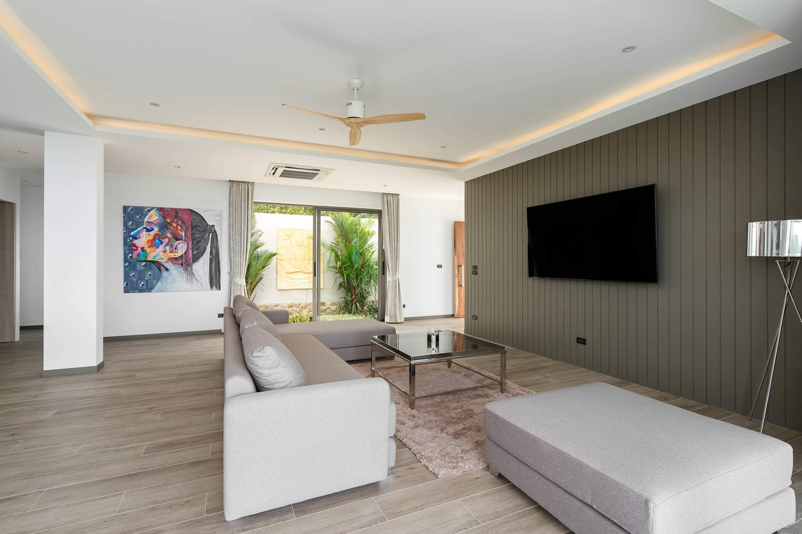 Sophisticated 3+1 Bedroom Seaview Pool Villa in Bophut for Sale