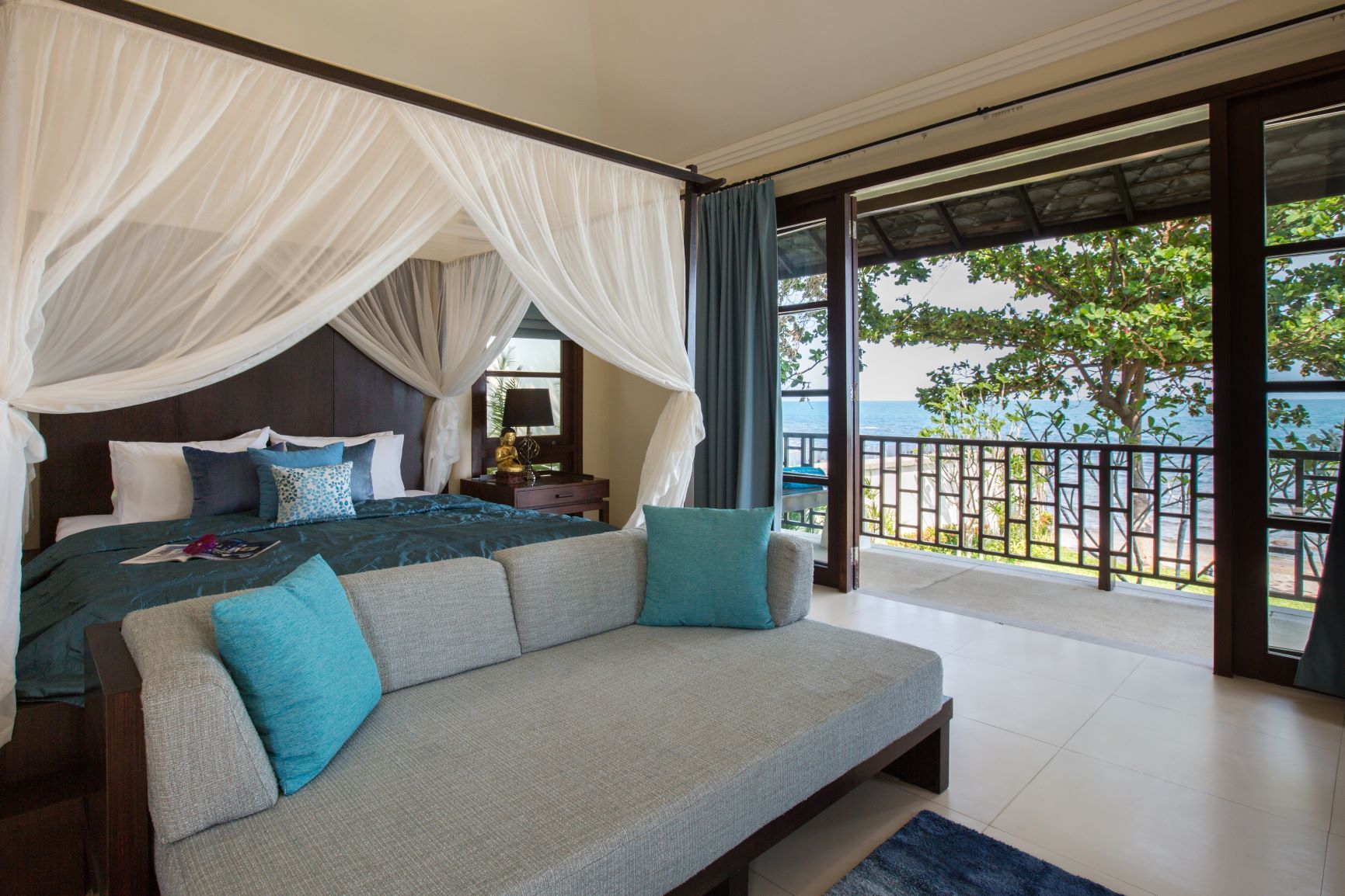 (SOLD) 4 bedroom beachfront Villa in a 5-Star Resort