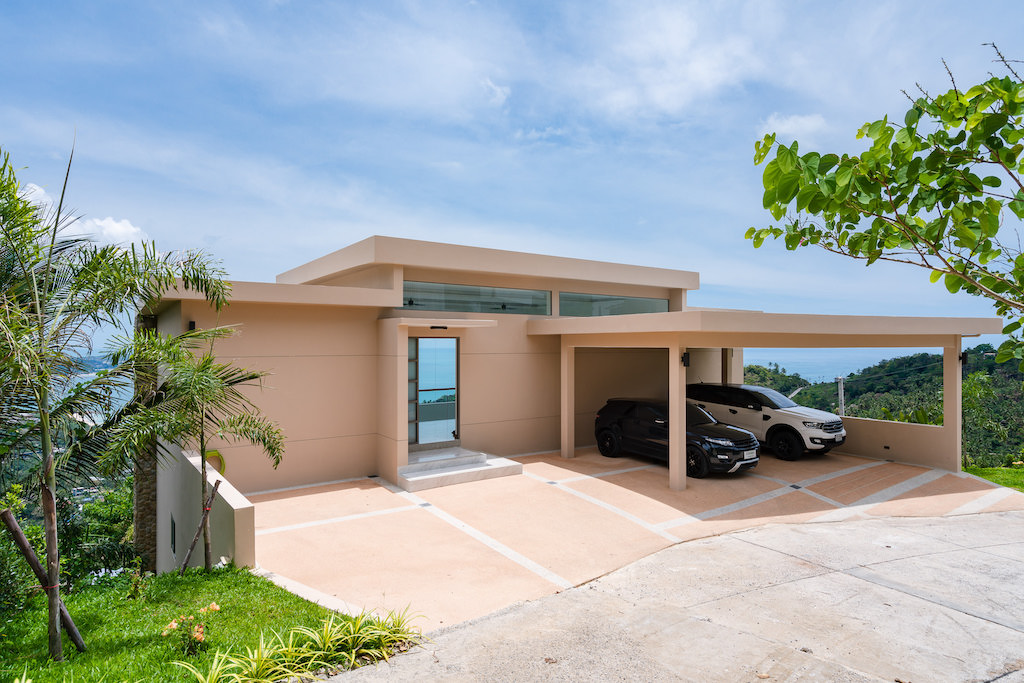 Majestic 4 Bedroom Seaview Pool Villa in Chaweng Noi for Sale