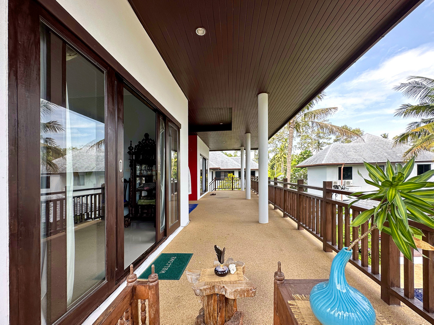 Comfortable 3 Bedroom Garden Pool Villa with 800 sqm land in Maenam for sale