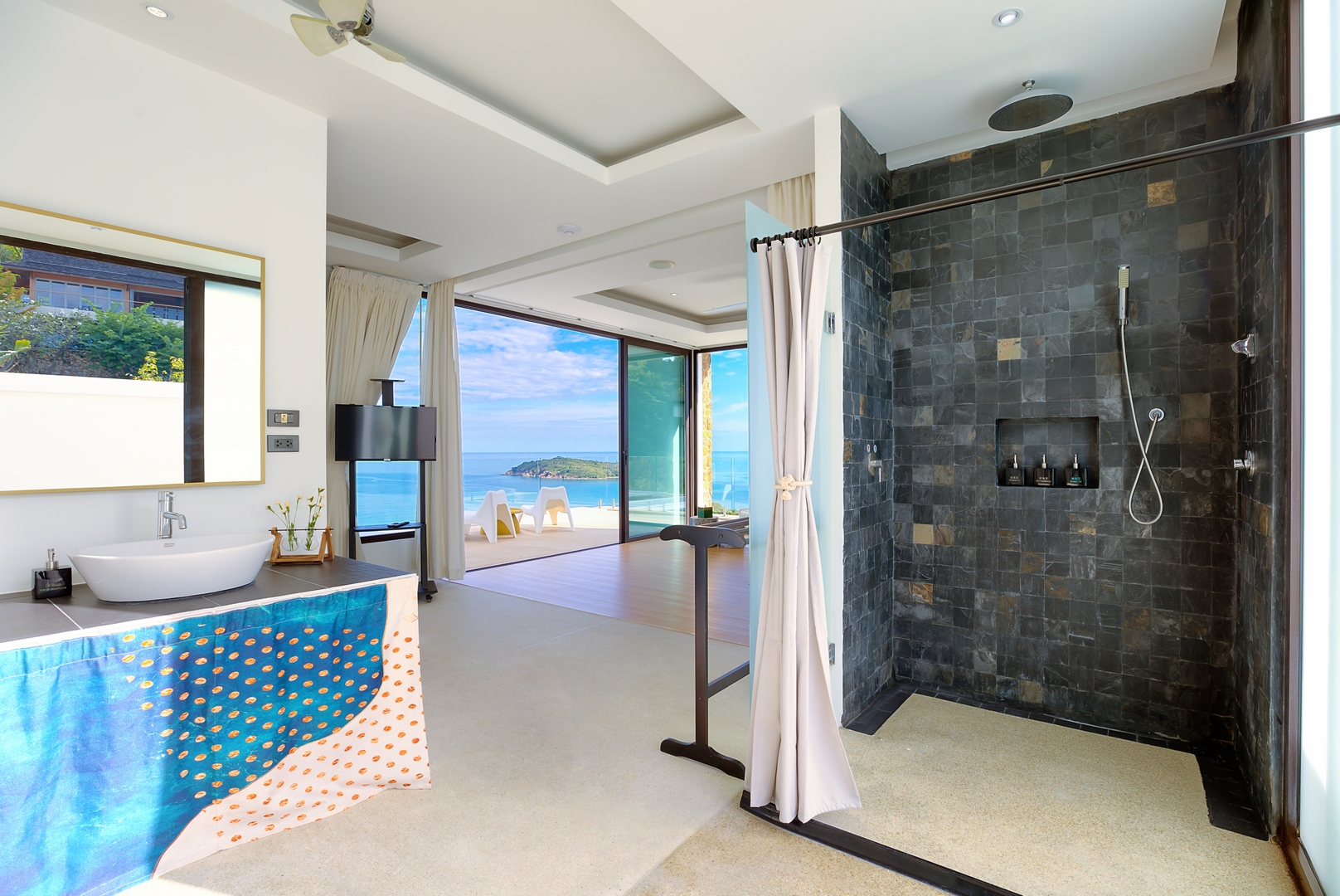 Villa Turquoise – Luxury 4 Bedroom Seaview Villa in North Chaweng for sale