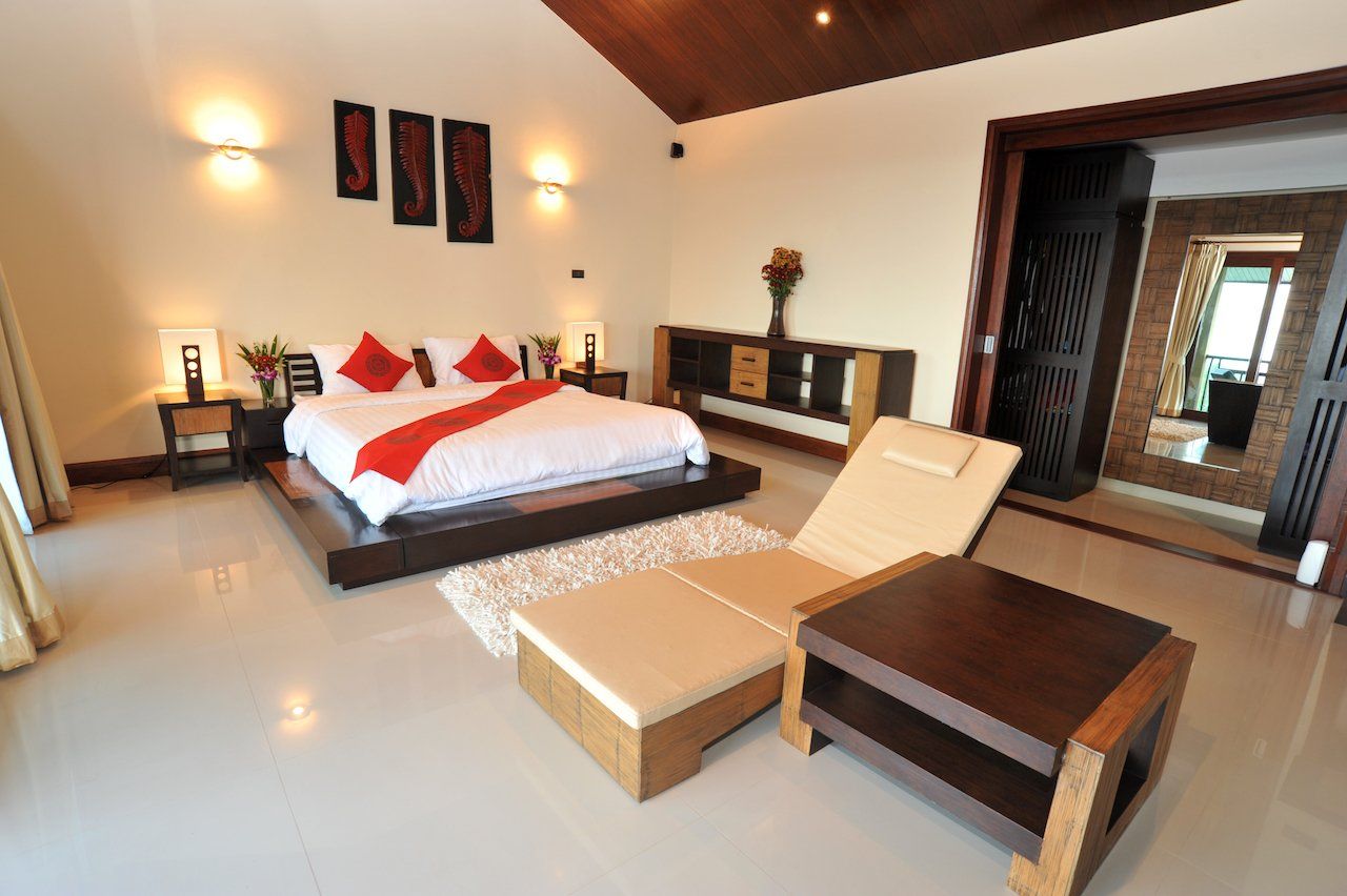 (SOLD) Large 5 bedroom Sea View Villa Alexa for sale in Maenam