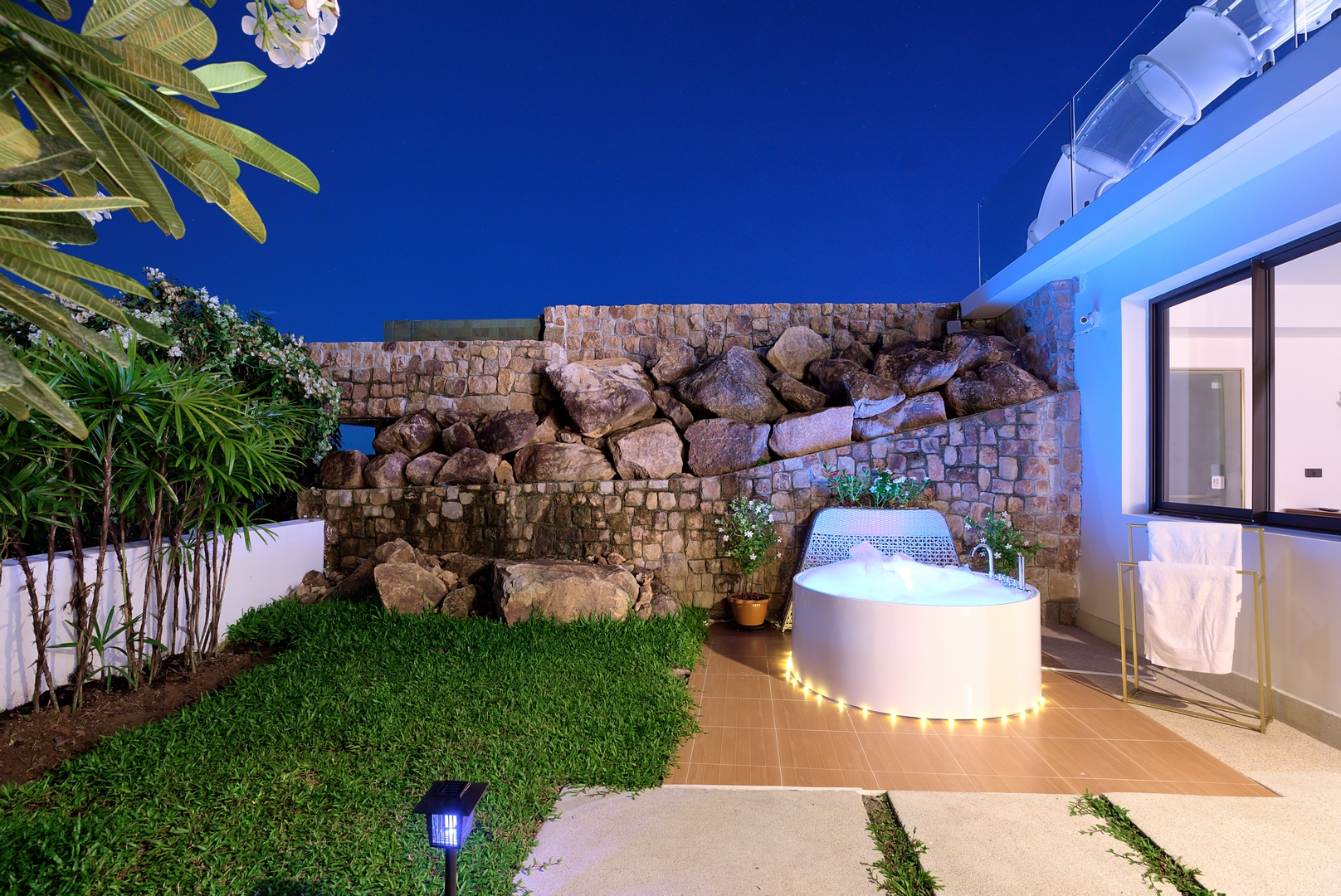 Villa Turquoise – Luxury 4 Bedroom Seaview Villa in North Chaweng for sale