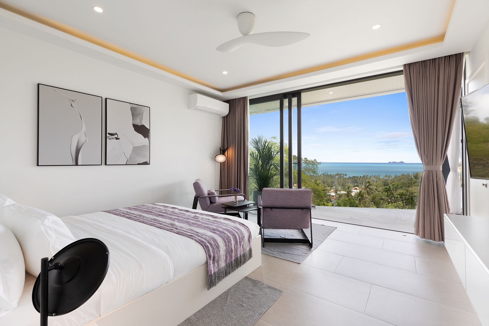 KW Villa – Luxurious 5 Bedroom Seaview Pool Villa in Bangpor for sale