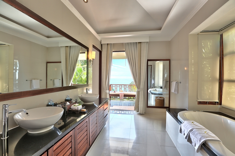 (SOLD) Oceanfront 4 Bedroom Villa in 5 Star Resort Kanda Residence in Choeng Mon