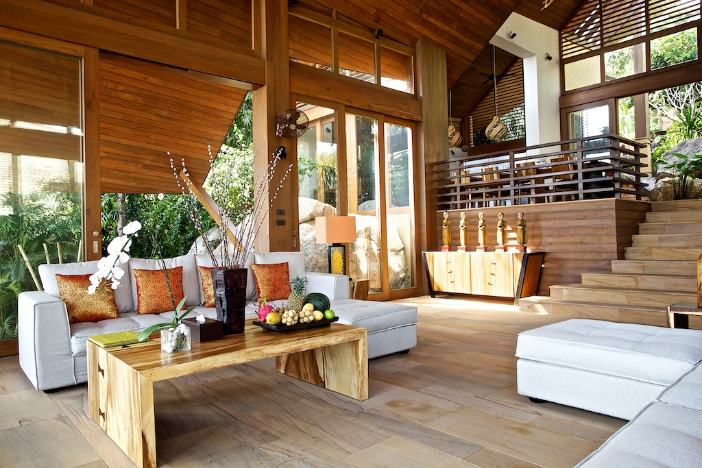 Unique beachfront villa Baan Hinta 