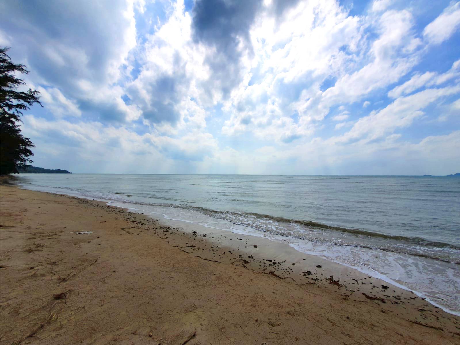 Beach front Land for sale, Bangkao: Beach front Land – Bangkao