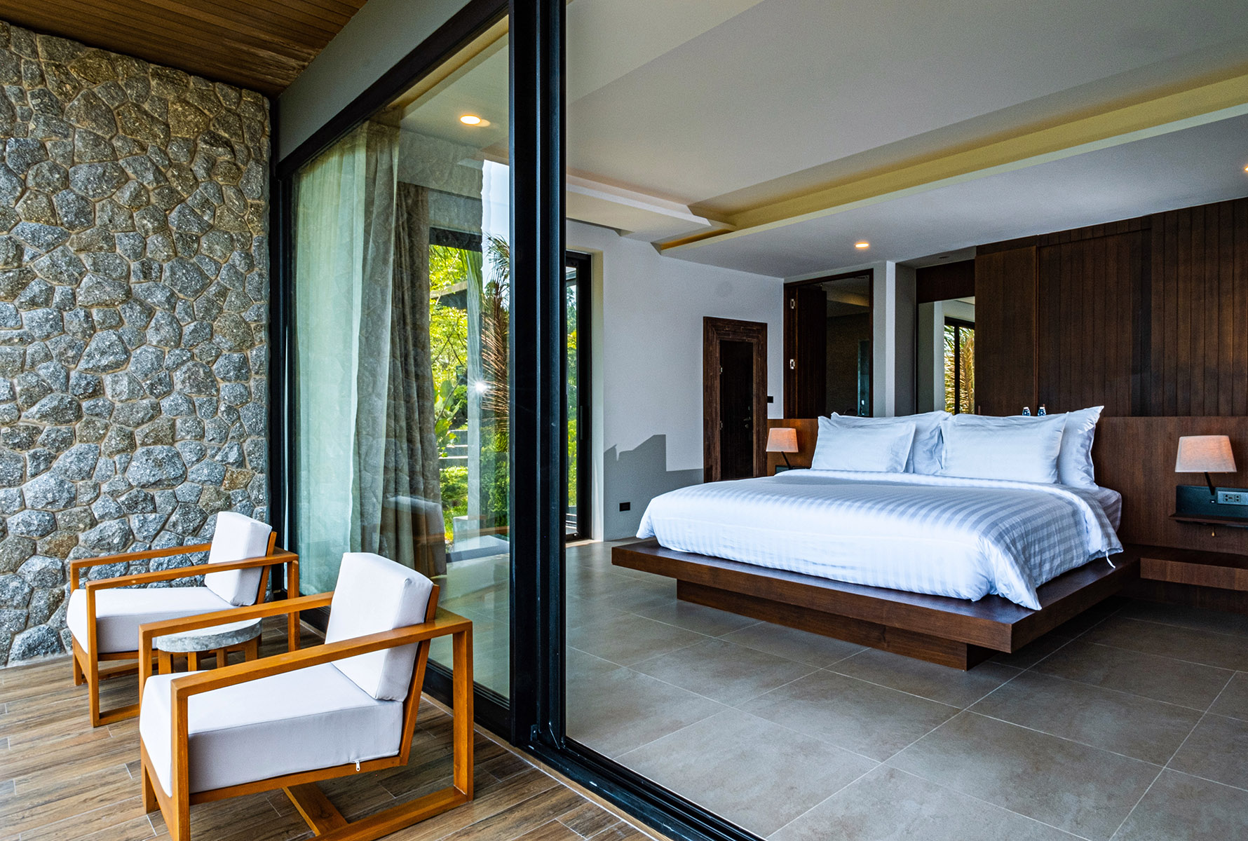 Keeree Tara Villa – Extraordinary 5 Bedroom Seaview Pool Villa in Chaweng Noi for sale