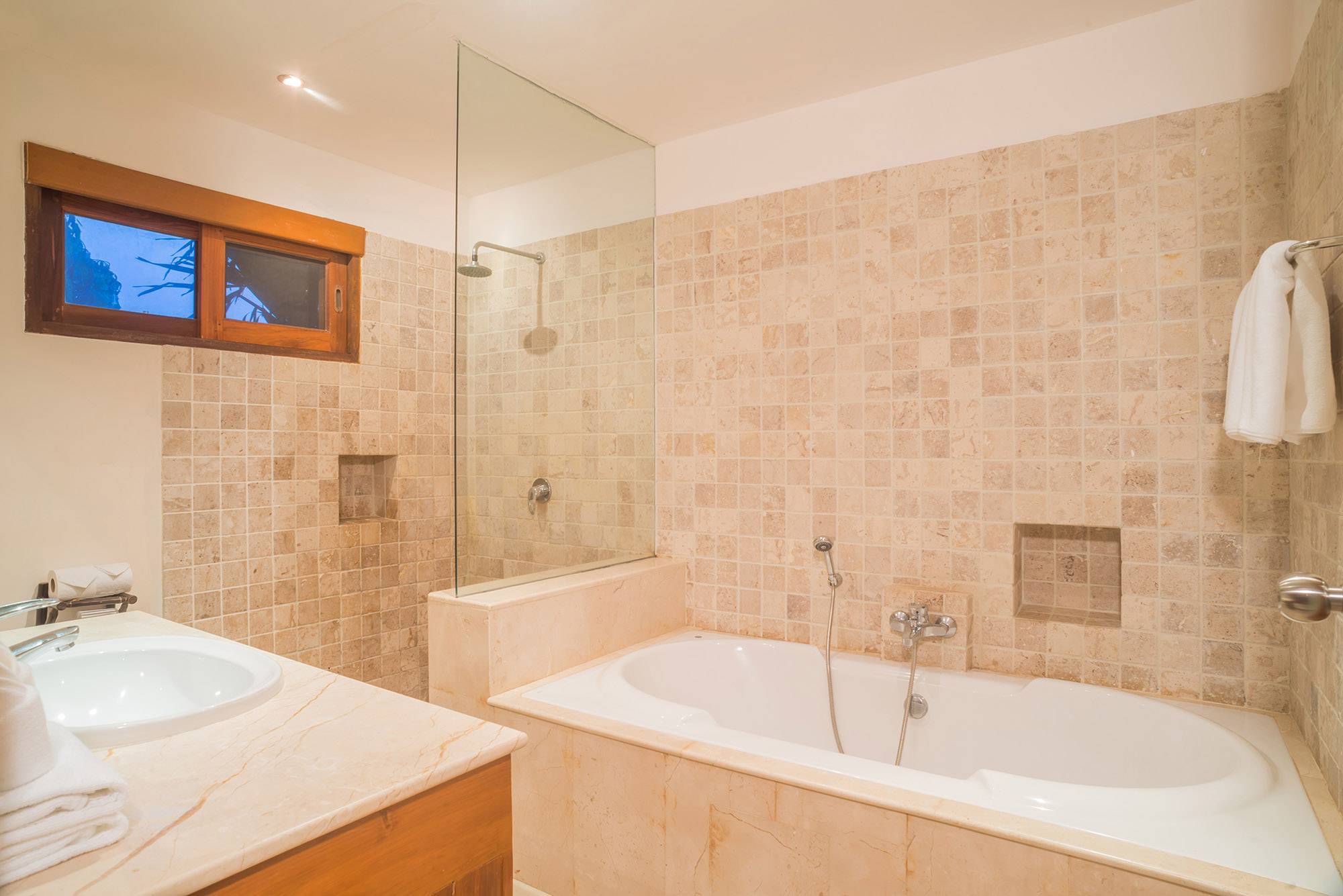 (SOLD) Tropical 4-bedroom beachside villa for sale in Hua Thanon