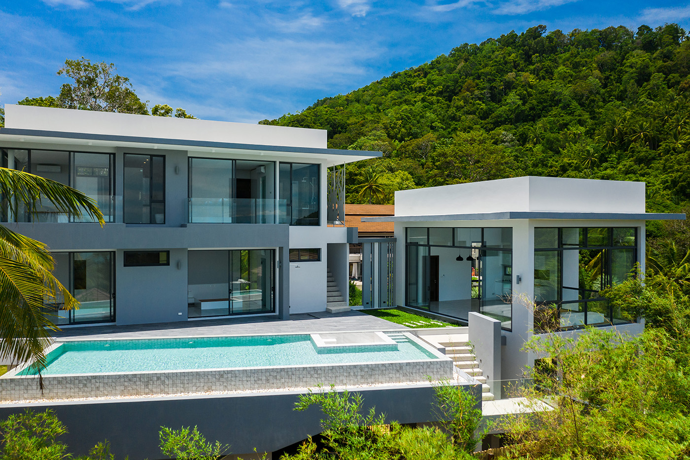 Spanking-New 4 Bedroom Seaview Pool Villa in Bang Por for sale