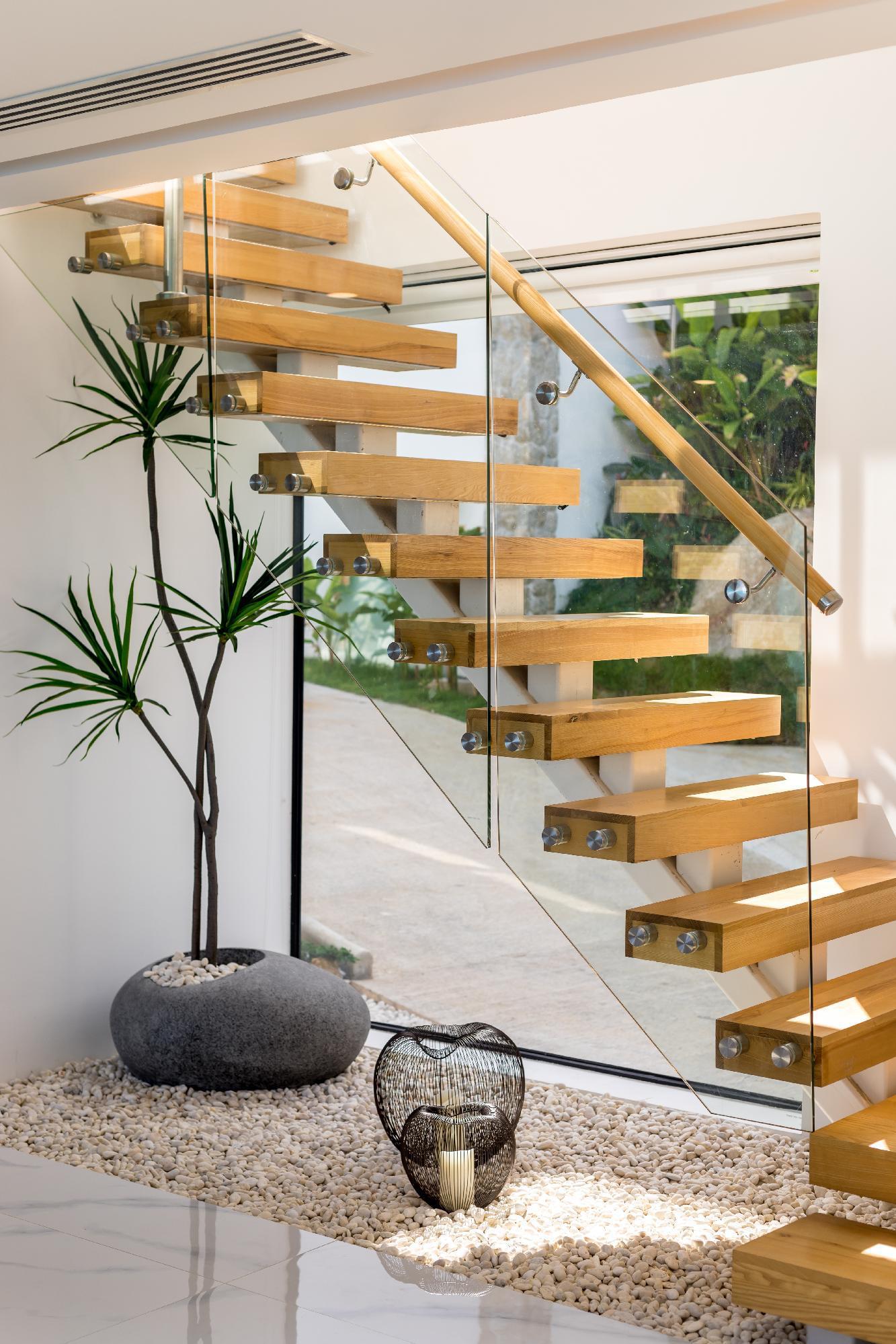 The Wave 2 - Urbane 5 Bedroom Seaview Pool Villa in Chaweng Noi for sale