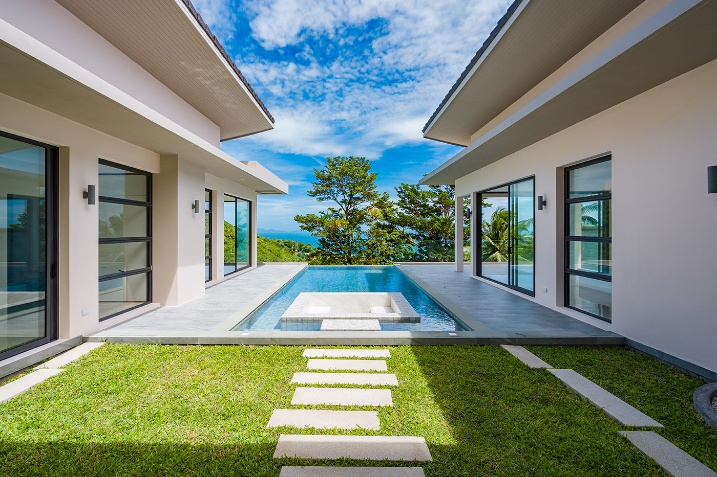 Brand-New 4 Bedroom Seaview Pool Villa in Bang Por for sale