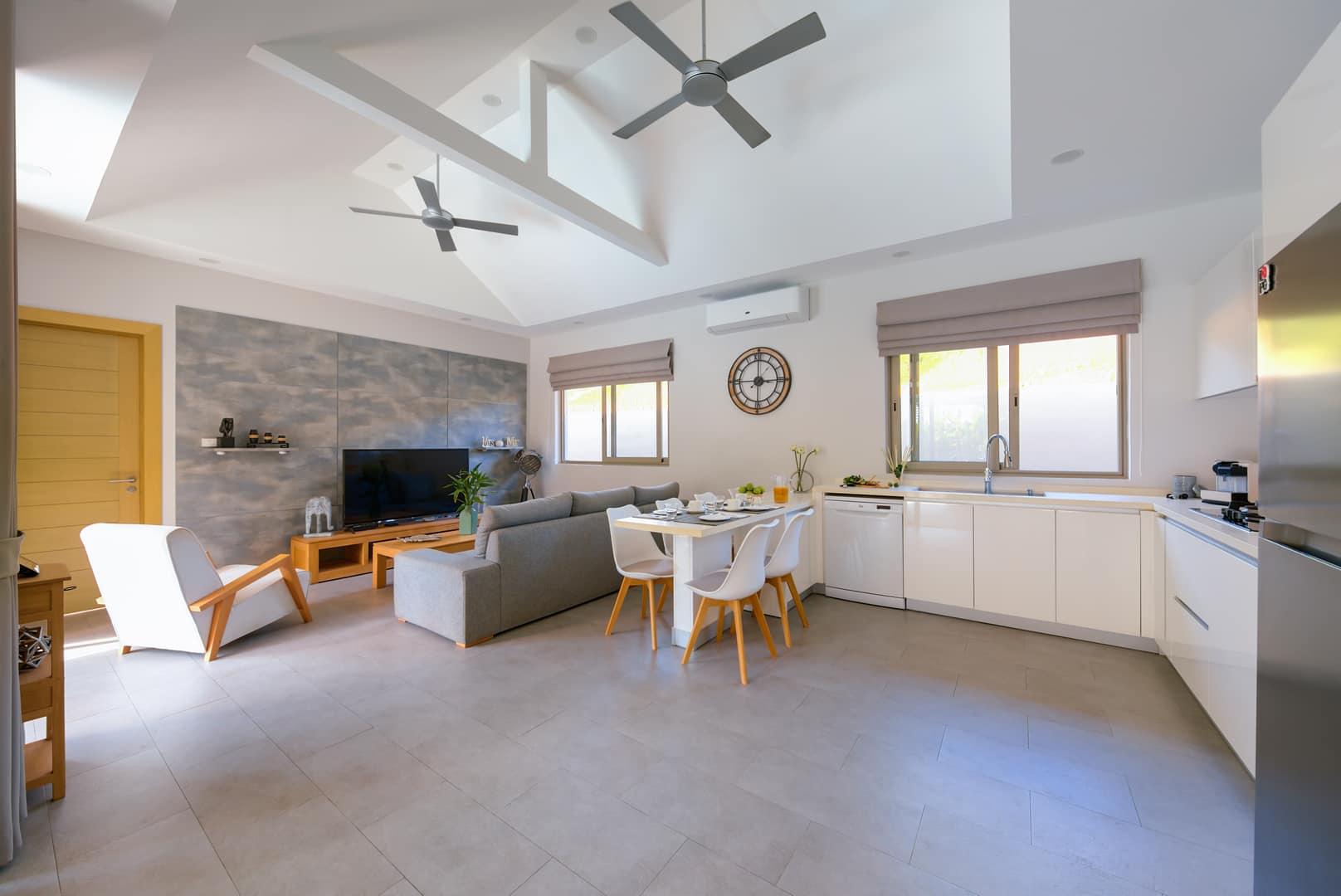 (SOLD) Villa Saona 1 – Chic 3 Bedroom Pool Villa in Lamai for Sale