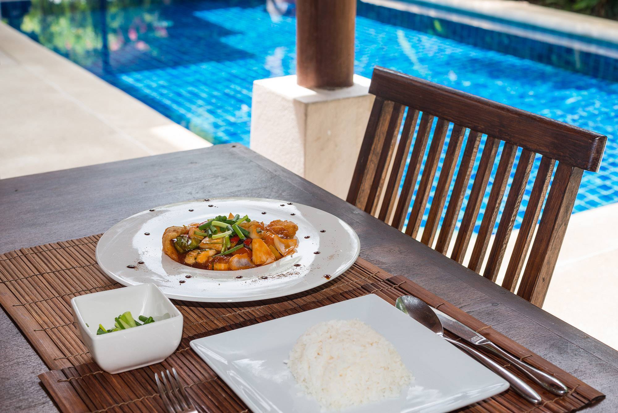 (SOLD) Tropical 4-bedroom beachside villa for sale in Hua Thanon