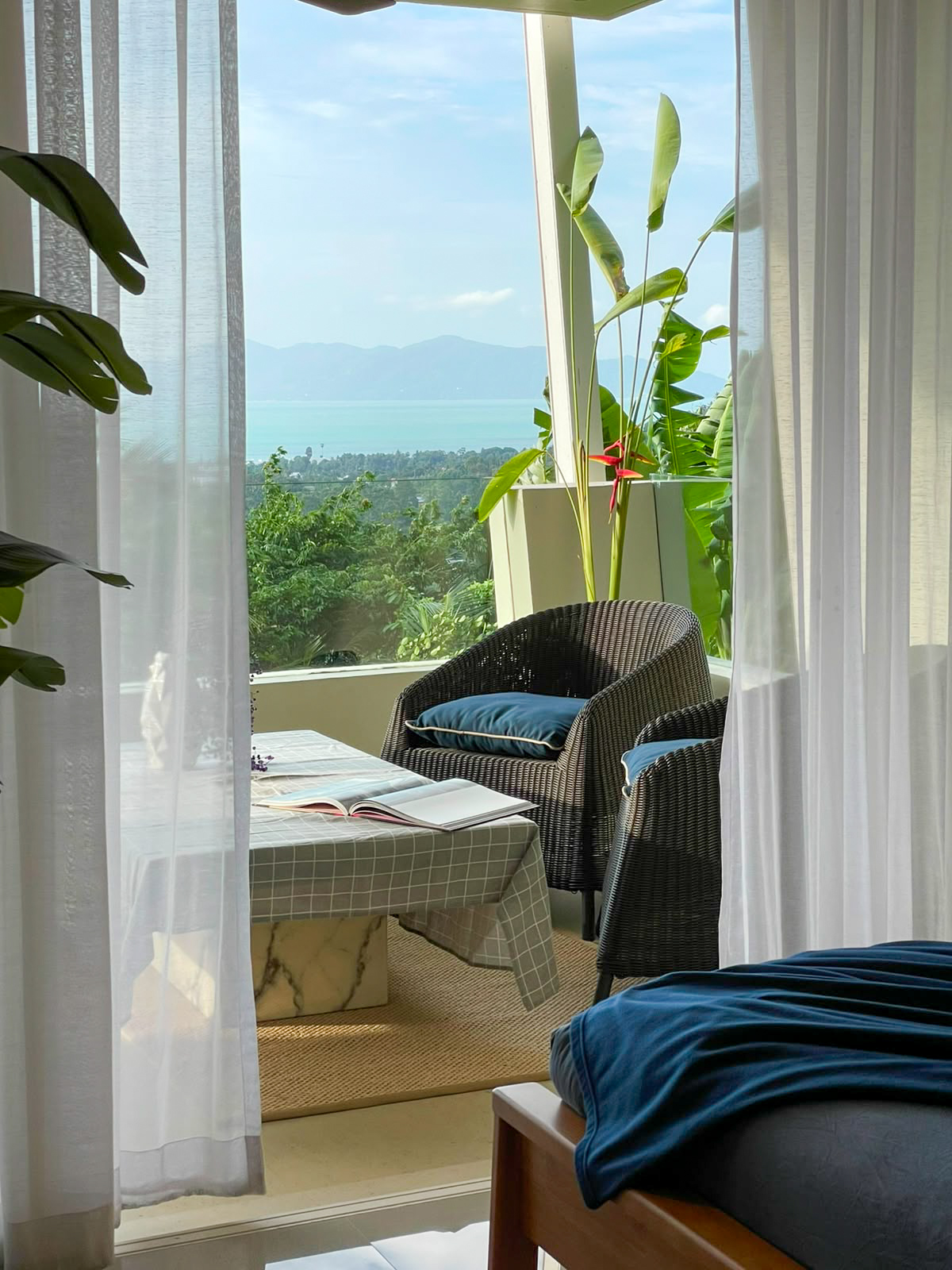 Azur Apartment 1201 – 2 Bedroom Seaview Apartment in Maenam for sale: Azur Apartment 1201 – 2 Bedroom Seaview Apartment in Maenam for sale