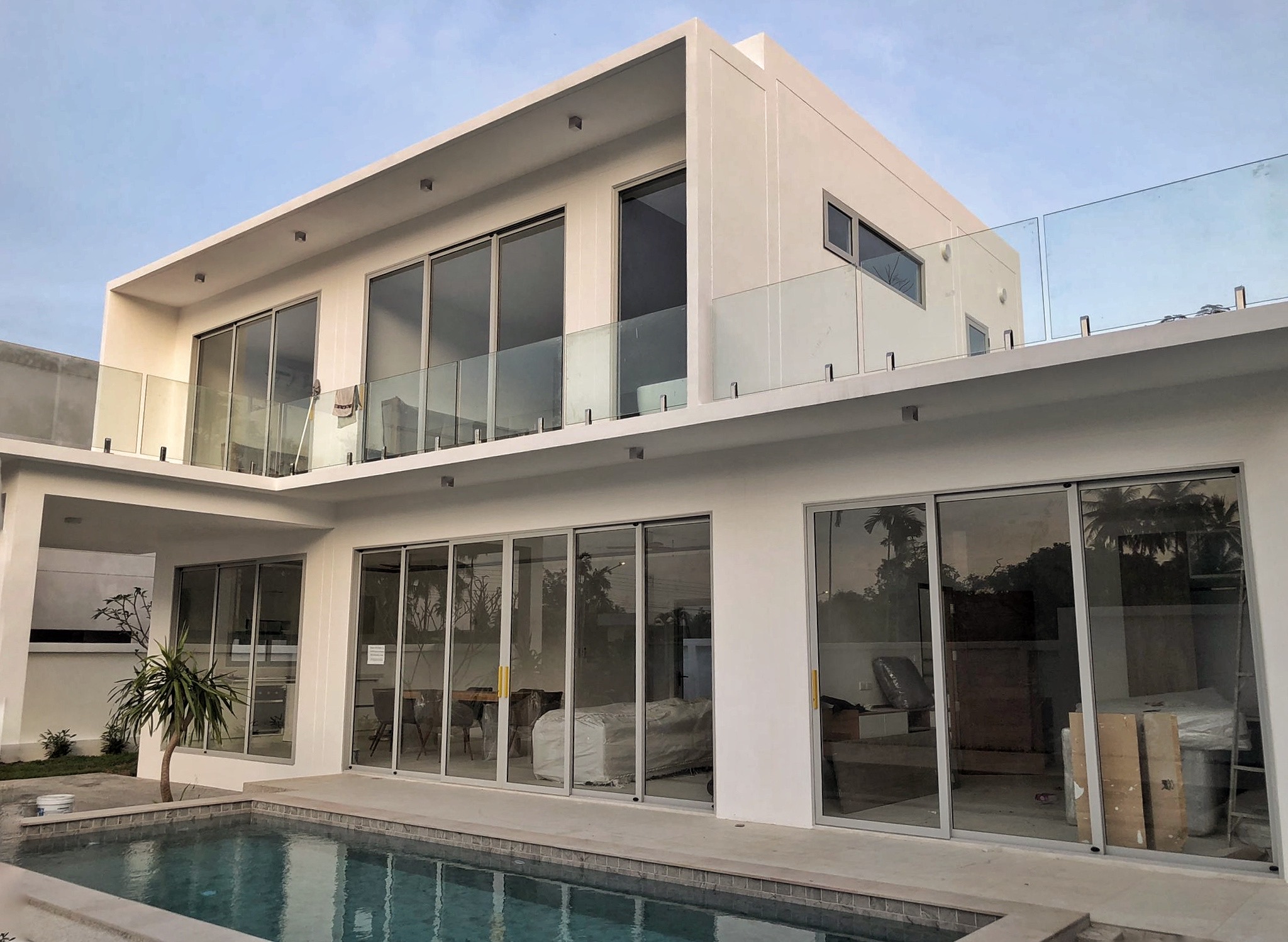 Coco Tropical Plalarn - Beach-Access Modern 3 Bedroom Garden Pool Villa in Maenam for Sale