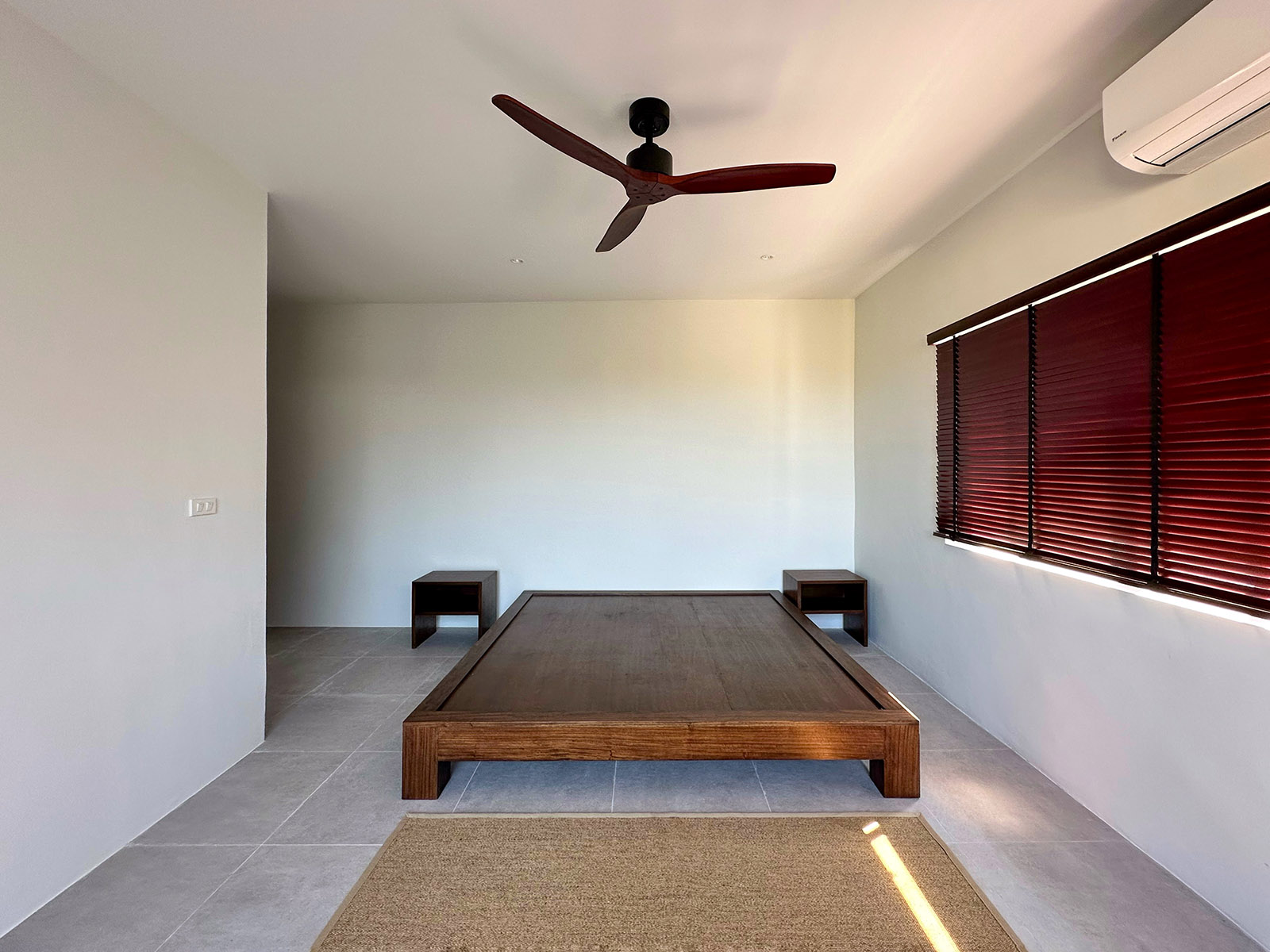 (PRICE REDUCED!) Contemporary 4 Bedroom Seaview Villa in Plai Laem for sale