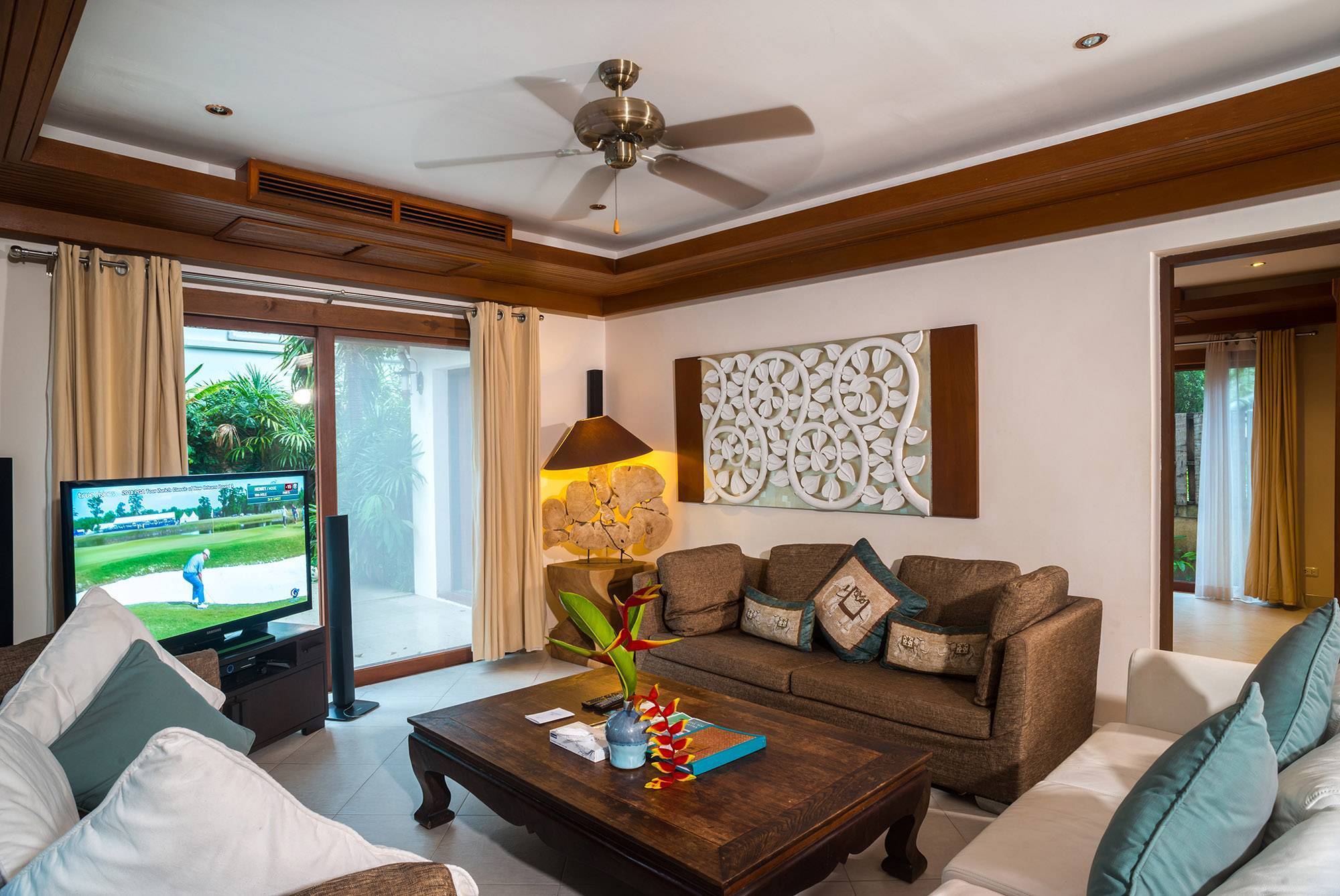 (SOLD) Tropical 4-bedroom beachside villa for sale in Hua Thanon