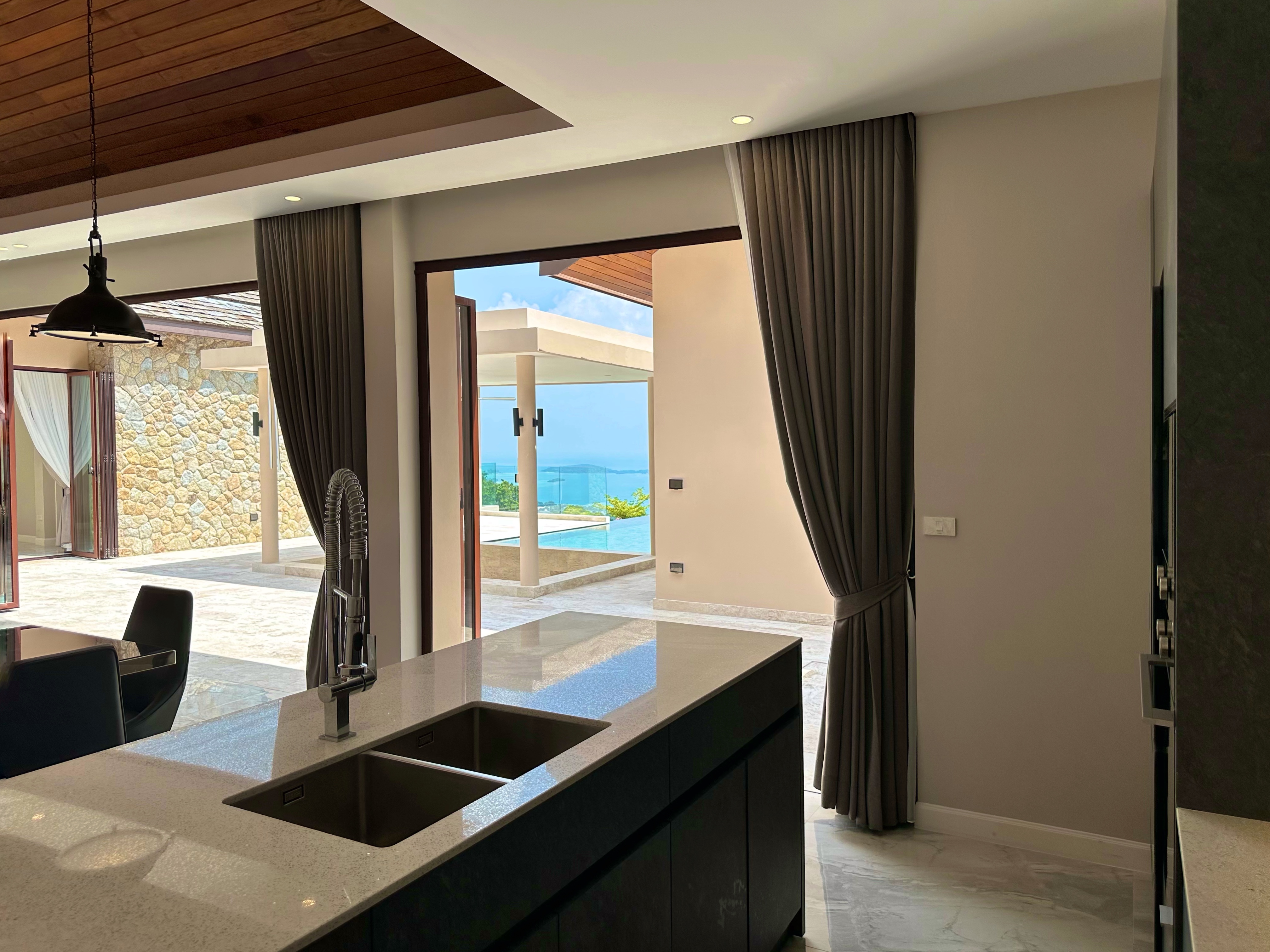 (SOLD) Villa Tujuh - Traditional Tropical 3 Bedroom Seaview Pool Villa in Chaweng Noi For Sale