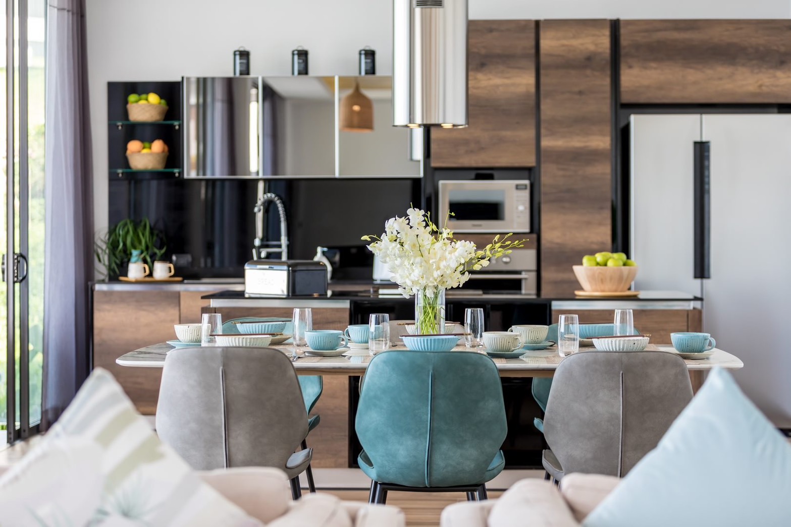 Verano Residence – 3 Bedroom Seaview Pool Villa in Chaweng Noi for sale