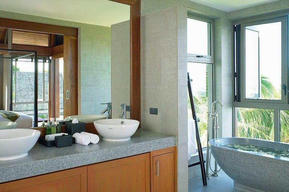 Suralai Villa - Modern Thai 6 Bedroom Seaview Pool Villa in Bophut for sale