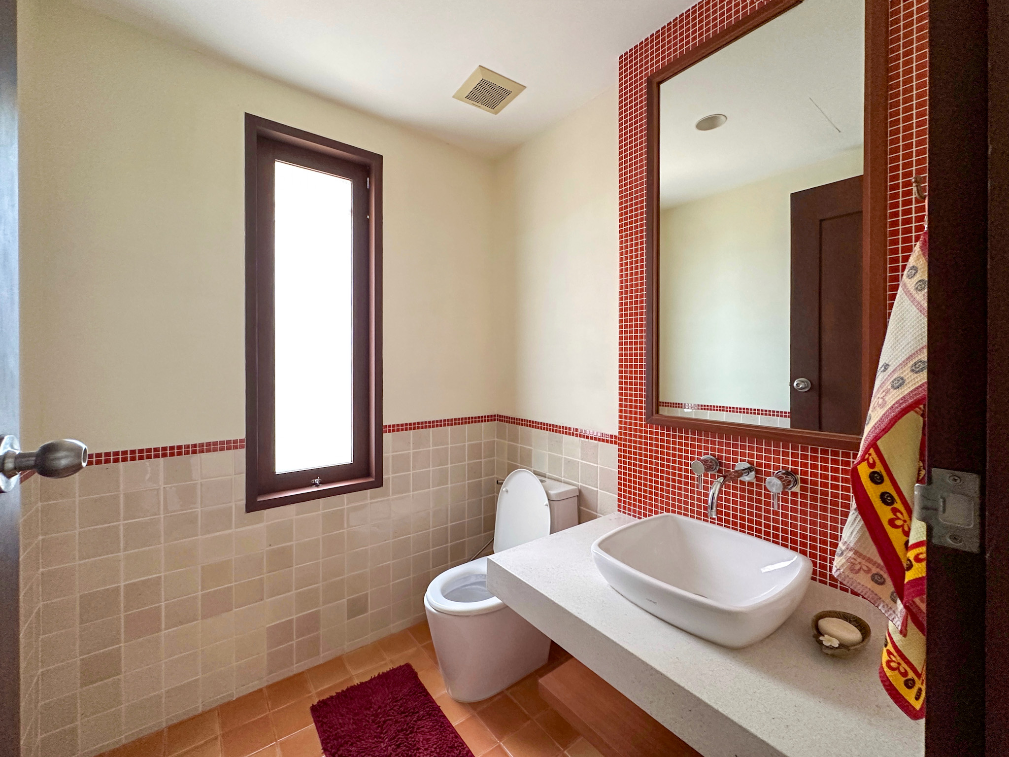 Multi-Building 8+1 Bedroom Seaview Pool Villa with Large Garden in Bang Makham for sale