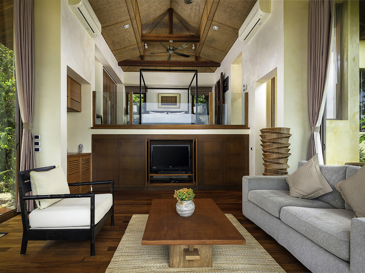 Villa Sila Varee – Remarkable 5 Bedroom Seaview Villa in Laem Set for sale