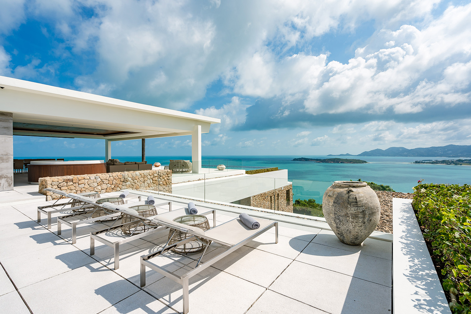 The Finest 5 Bedroom Seaview Pool Villa in Samujana for sale