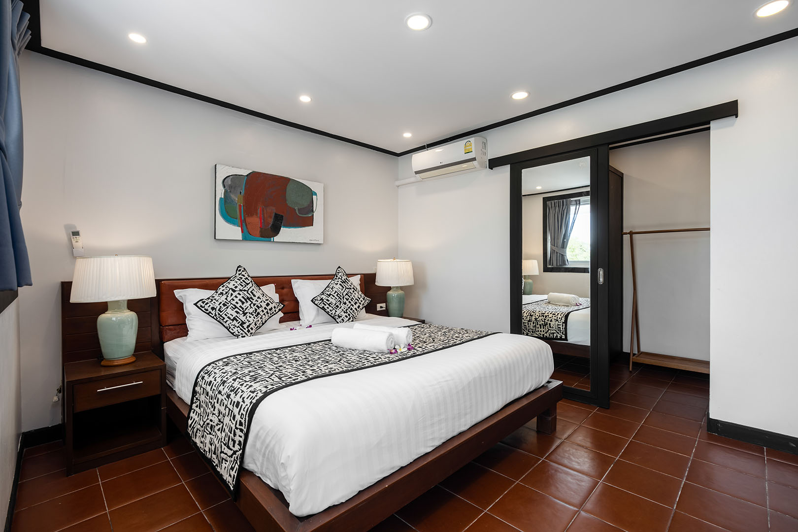 Substantial 9 Bedroom Seaview Pool Villa in Bang Makham for sale