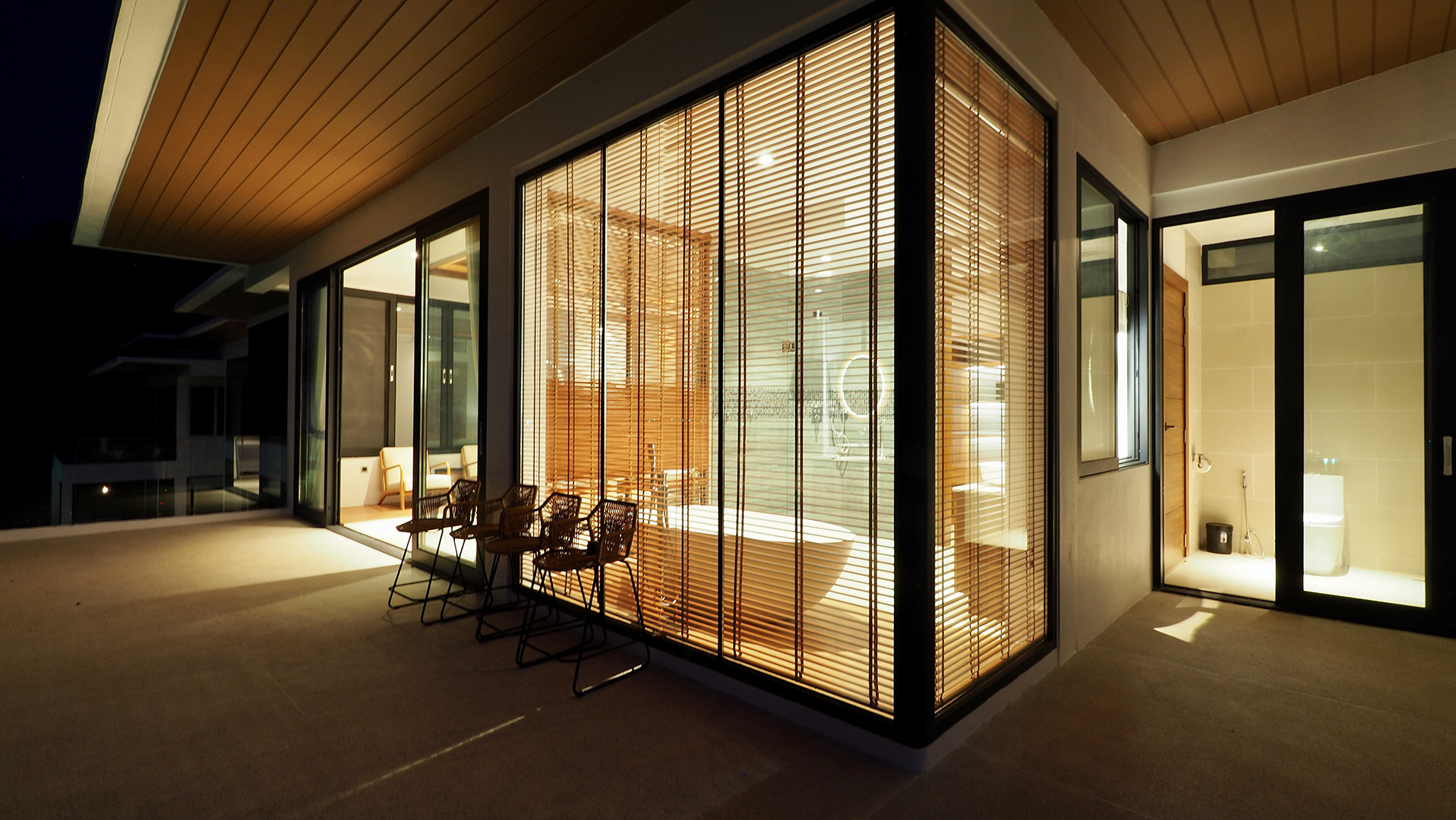 (PRICE REDUCED!) Darika Residence B3 - Grandeur 4 Bedroom Seaview Pool Villa in Bang Por for sale