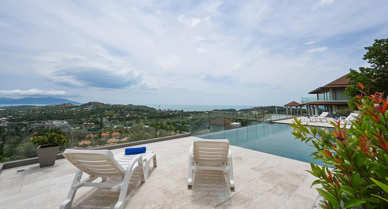 Villa Kelly – Luxury 6 Bedroom Seaview Pool Villa in Plai Laem for sale 