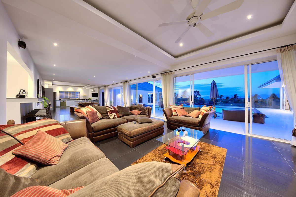 (SOLD) Villa White Lotus - Luxury 7 bedroom Seaview Villa in Maenam for sale
