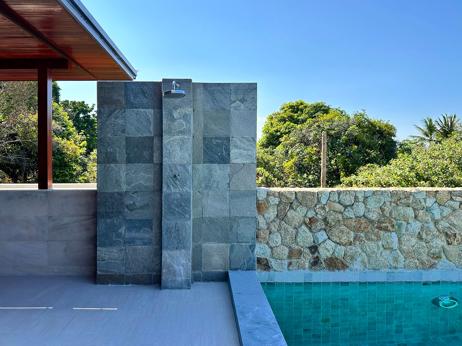 (PRICE REDUCED!) Contemporary 4 Bedroom Seaview Villa in Plai Laem for sale