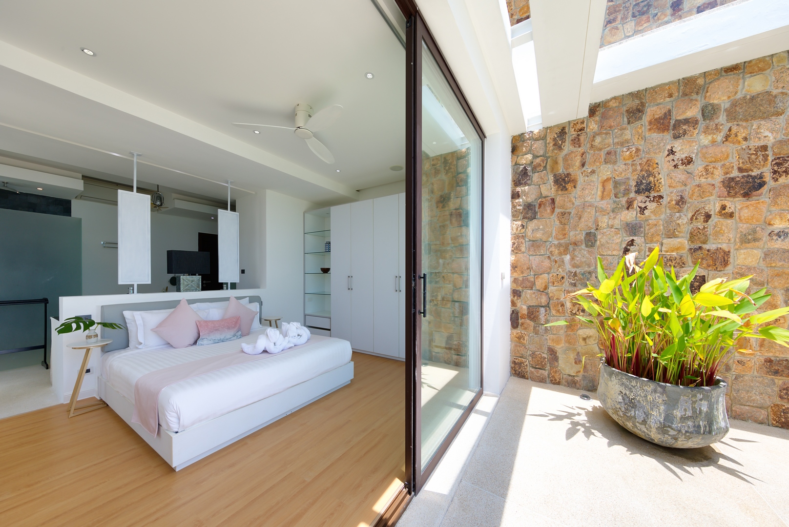 Villa Turquoise – Luxury 4 Bedroom Seaview Villa in North Chaweng for sale