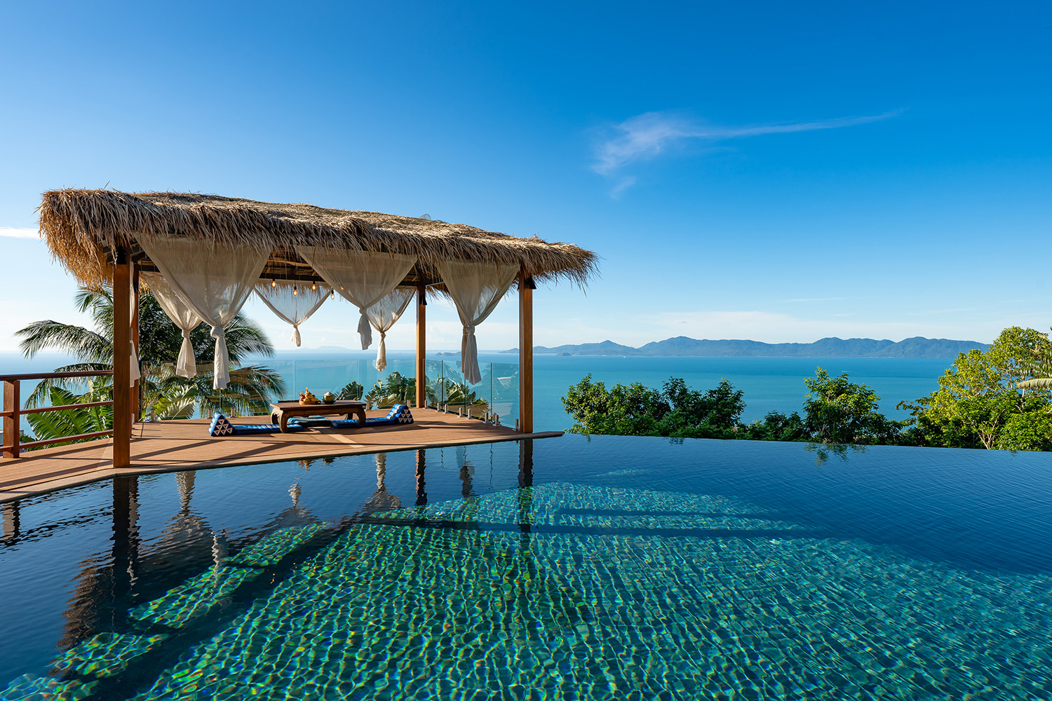 Baan Faa Sai – Renovated 5 Bedroom Seaview Pool Villa in Bangpor for Sale