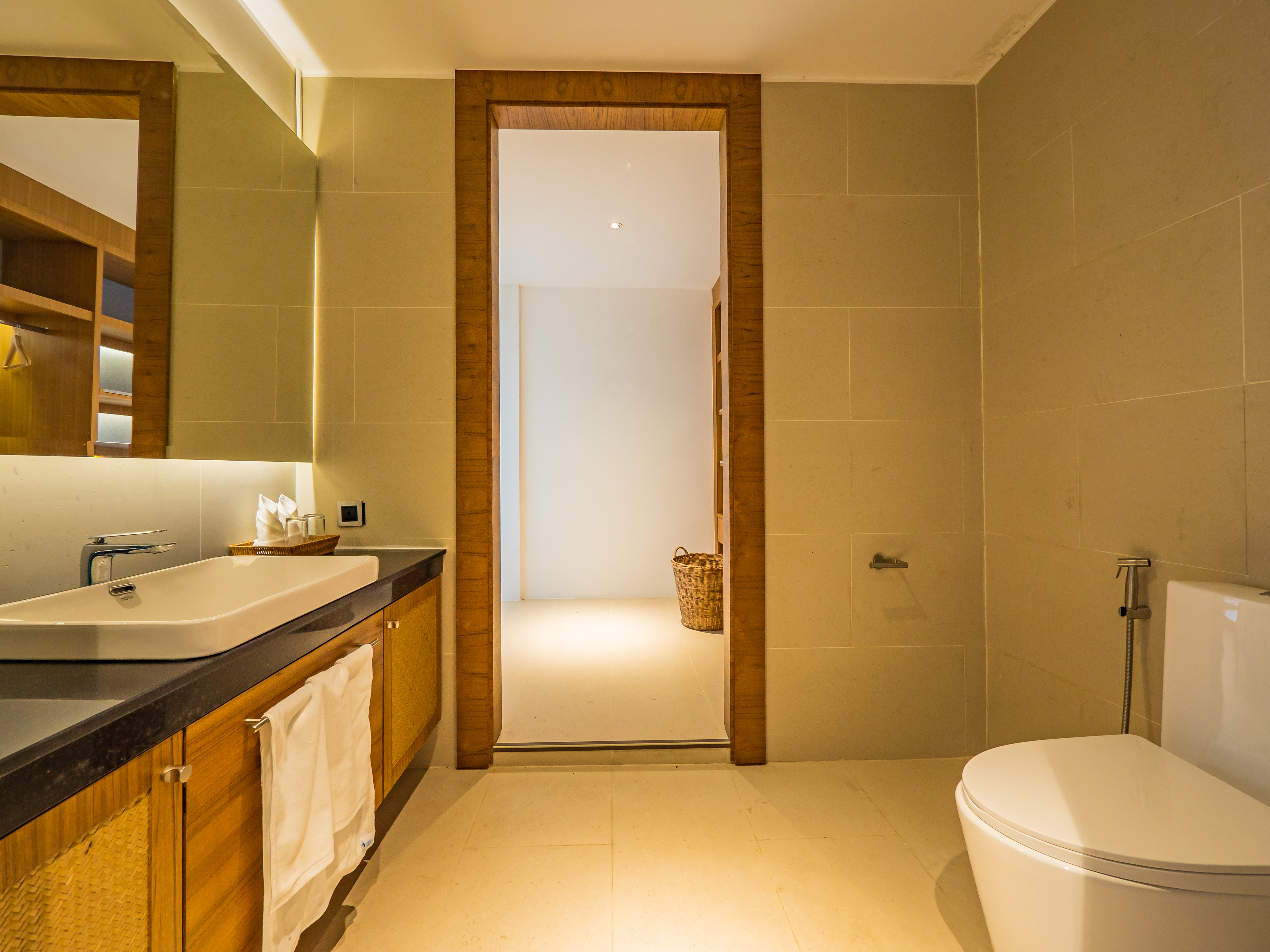 (PRICE REDUCED!) Darika Residence B5 - Dazzling 4 Bedroom Seaview Pool Villa in Bang Por for sale