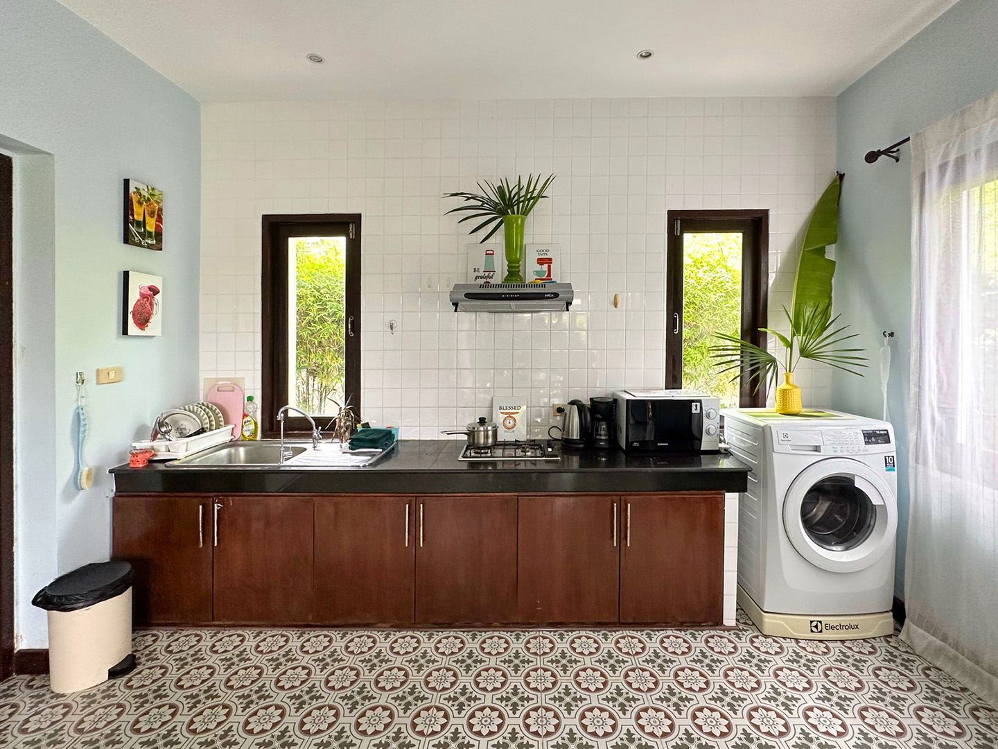 Comfortable 3 Bedroom Garden Pool Villa with 800 sqm land in Maenam for sale