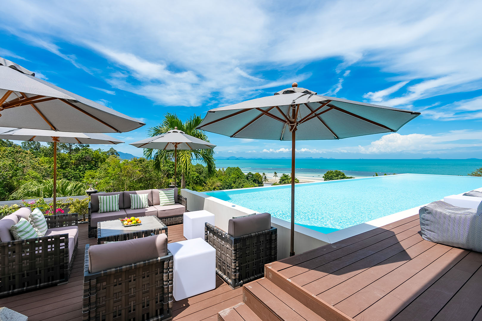 Substantial 9 Bedroom Seaview Pool Villa in Bang Makham for sale