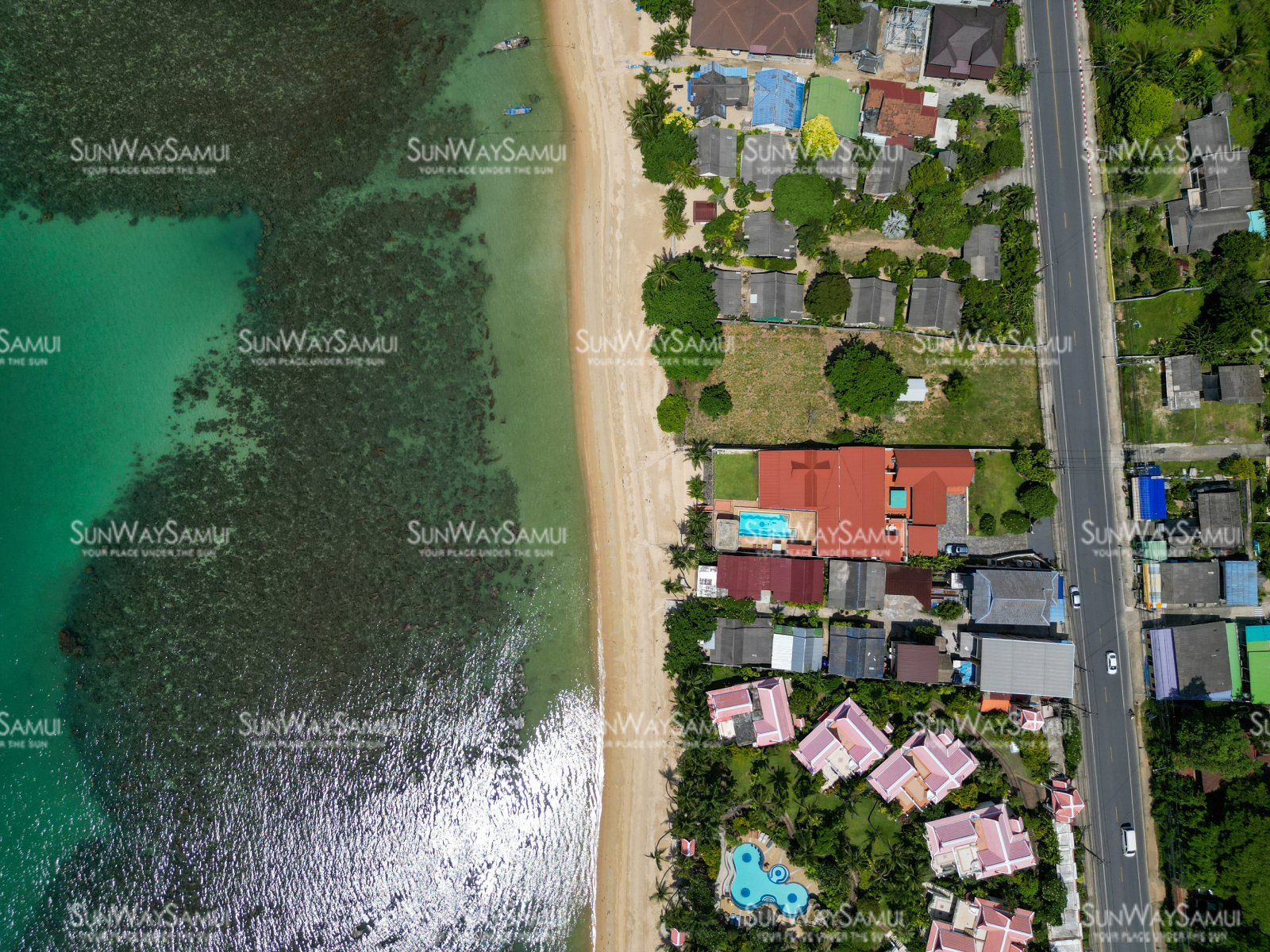 Rare Opportunity 9-Bedroom Beachfront Villa with Redevelopment Potential in Bangpor: Rare Opportunity 9-Bedroom Beachfront Villa with Redevelopment Potential in Bangpor