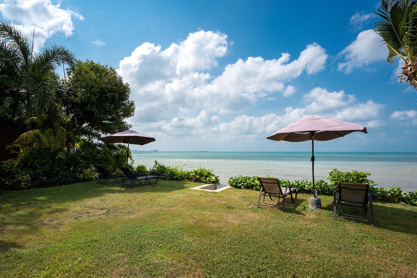 Indu Sunset – Comfortable 4 Bedroom Beachfront Pool Villa in Bang Makham for sale: Indu Sunset – Comfortable 4 Bedroom Beachfront Pool Villa in Bang Makham for sale