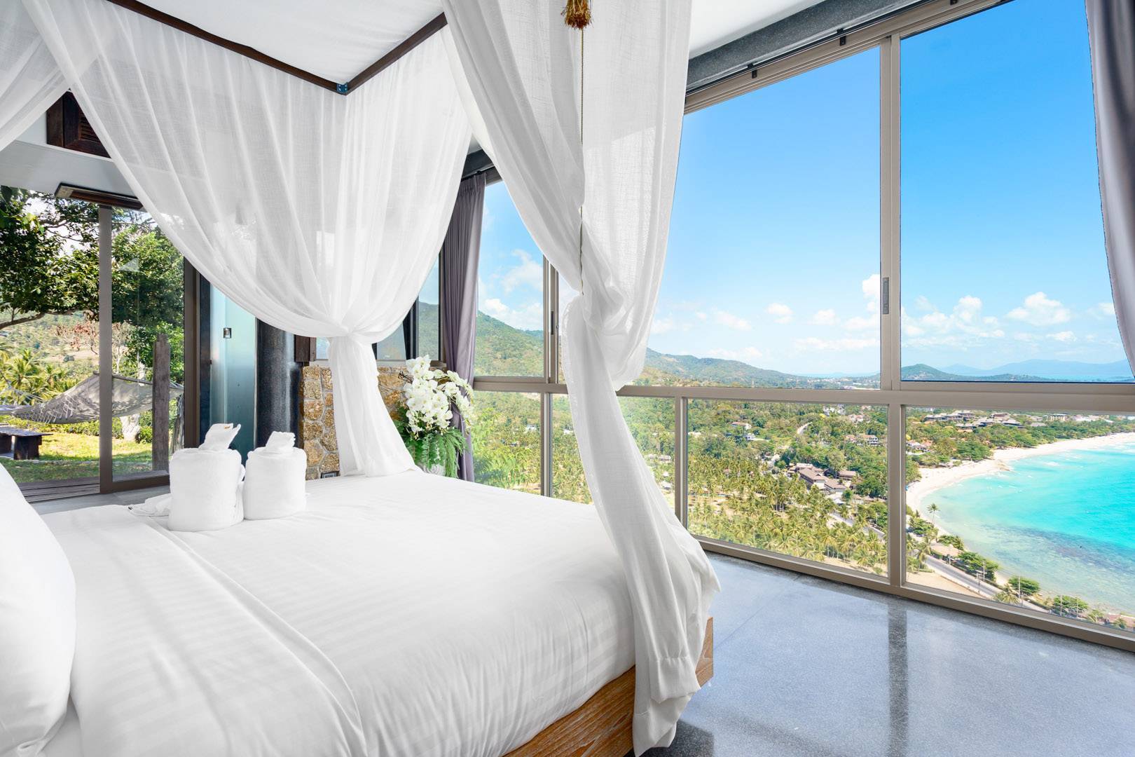 Villa Amaze – The Most Iconic Seaview Villa in Chaweng Noi for sale