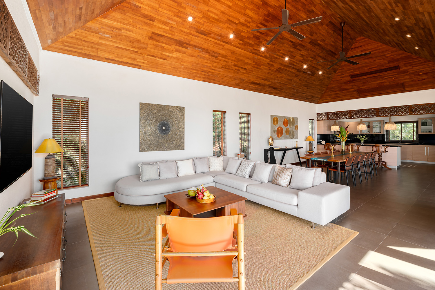 Baan Faa Sai – Renovated 5 Bedroom Seaview Pool Villa in Bangpor for Sale