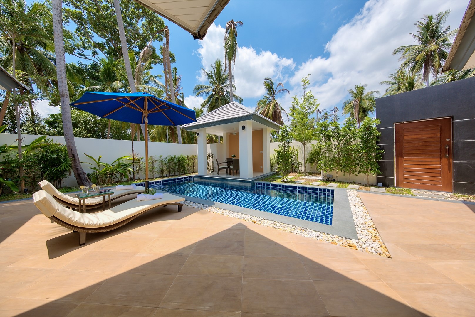 Beachside 2 Bedroom Garden Pool Villa in Lipa Noi for sale